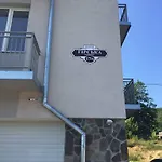 Polyana Apart Apartman *