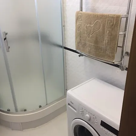 شقة Polyana Apart