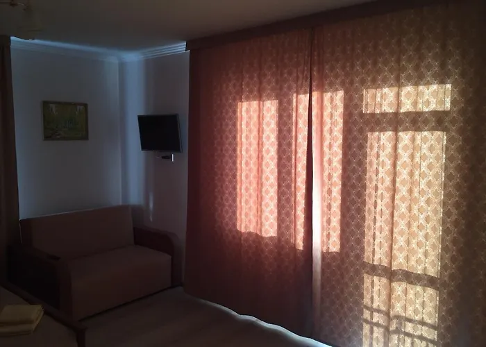 Polyana Apart